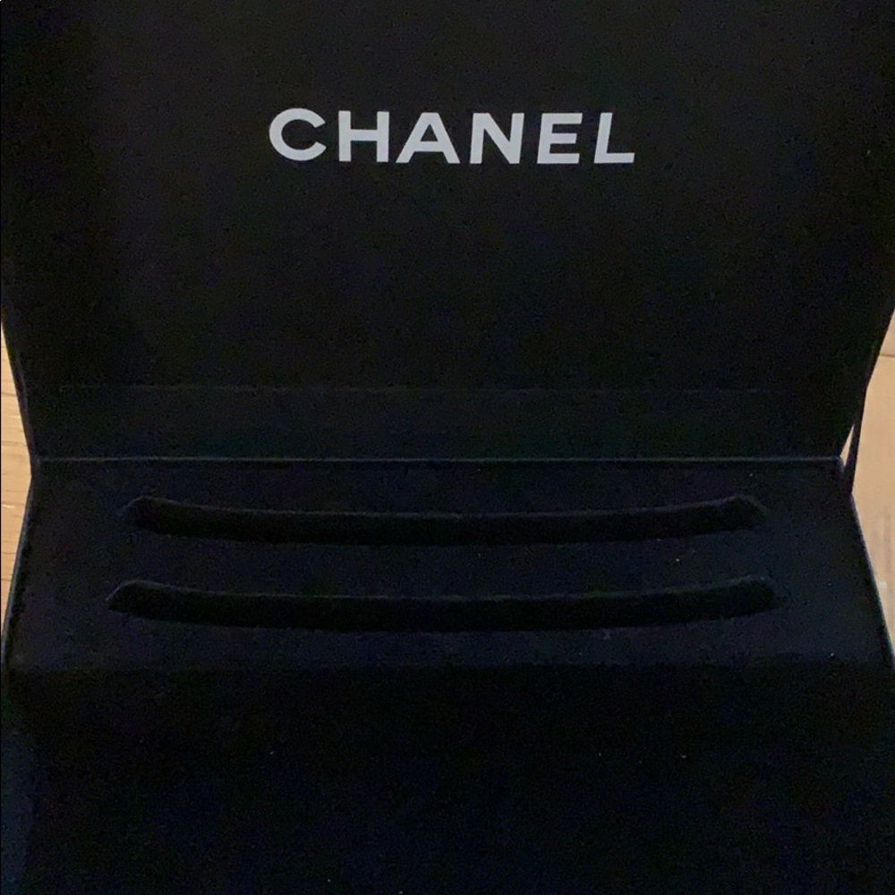 Chanel Box! - Picture 3 of 3